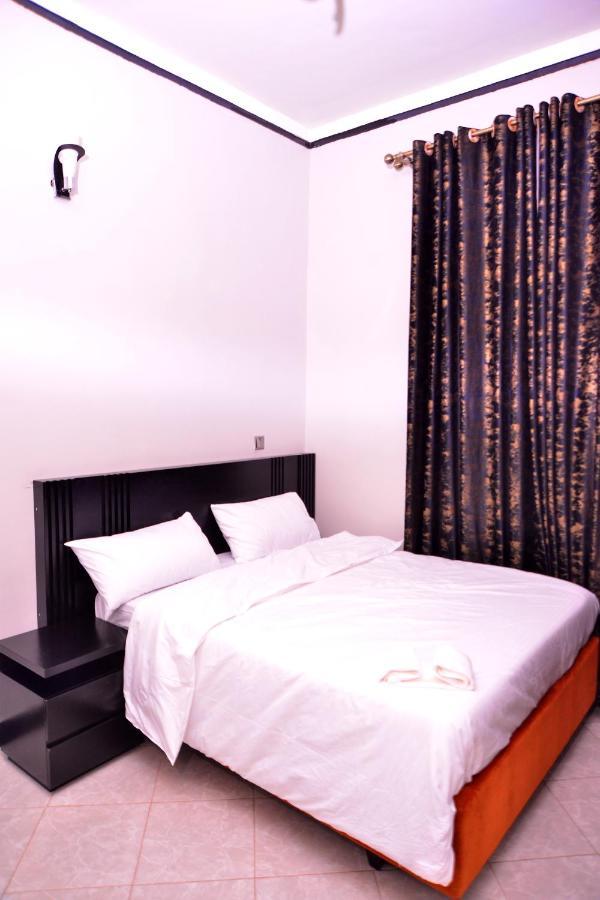 Hilltop Apartments Bwebajja Exterior photo